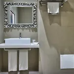 Πανσιόν Charme Experience 4*